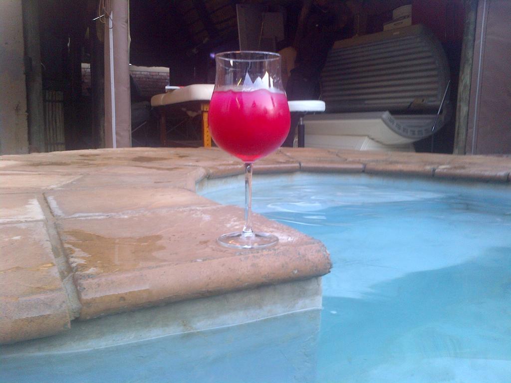 Hotel Die Bostokelos And Spa à Vanderbijlpark Extérieur photo